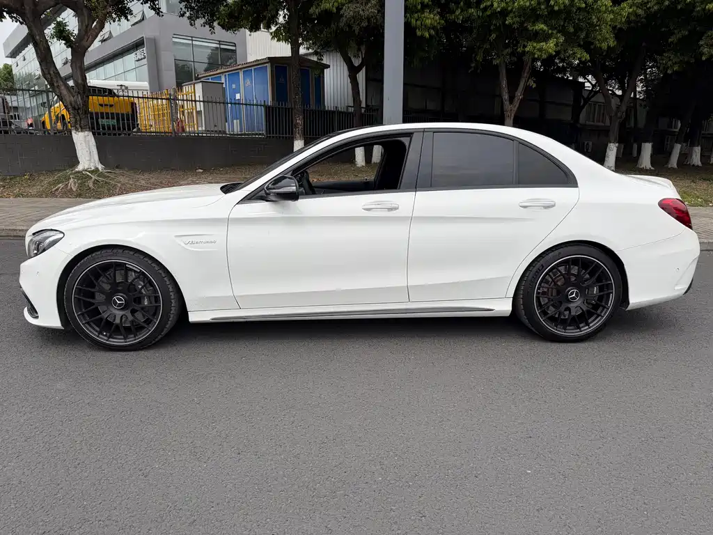 Mercedes-Benz C-Class AMG 2015 AMG C 63 купить на сайте DeffCars