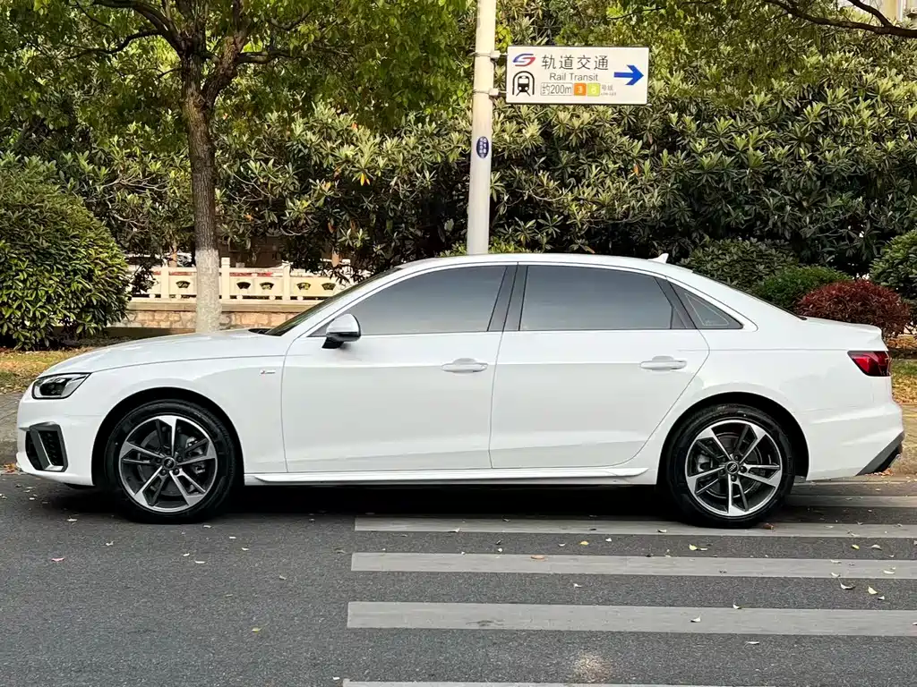 Audi A4L 2024 40 TFSI luxury and dynamic model купить на сайте DeffCars