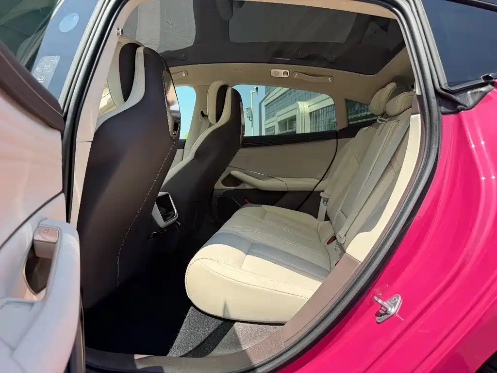 Xiaomi SU7 2026 Pro купить на сайте DeffCars