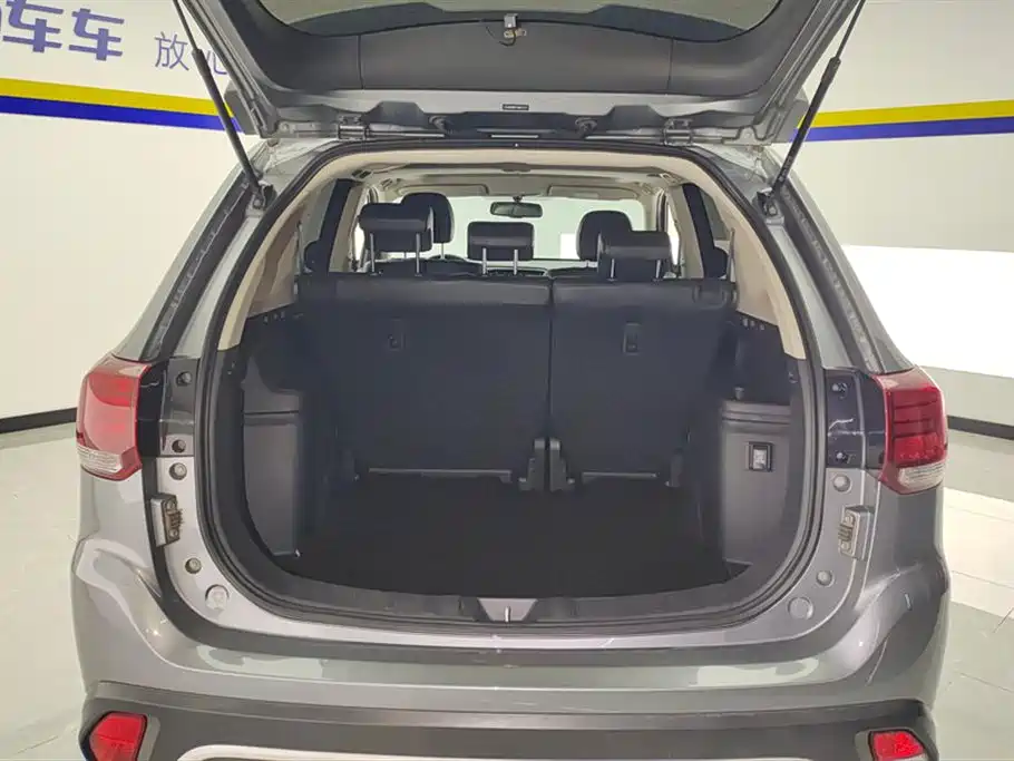 Outlander 2020 2.0L 2WD Enjoy Edition 5 seats купить на сайте DeffCars