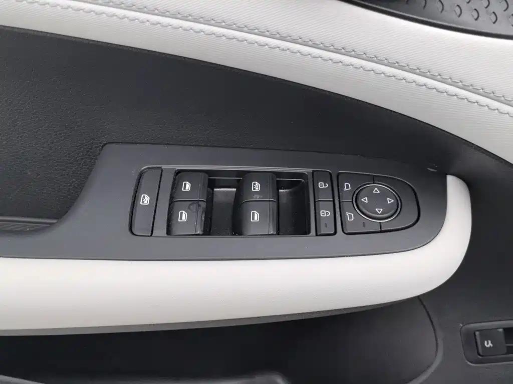 Seal 05 DM-i 2025 DM-i smart driving version 55KM luxury model купить на сайте DeffCars