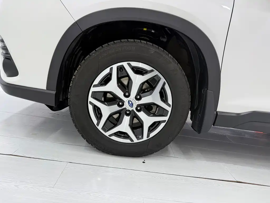 Forester 2022 2.0i AWD Deluxe Edition EyeSight купить на сайте DeffCars
