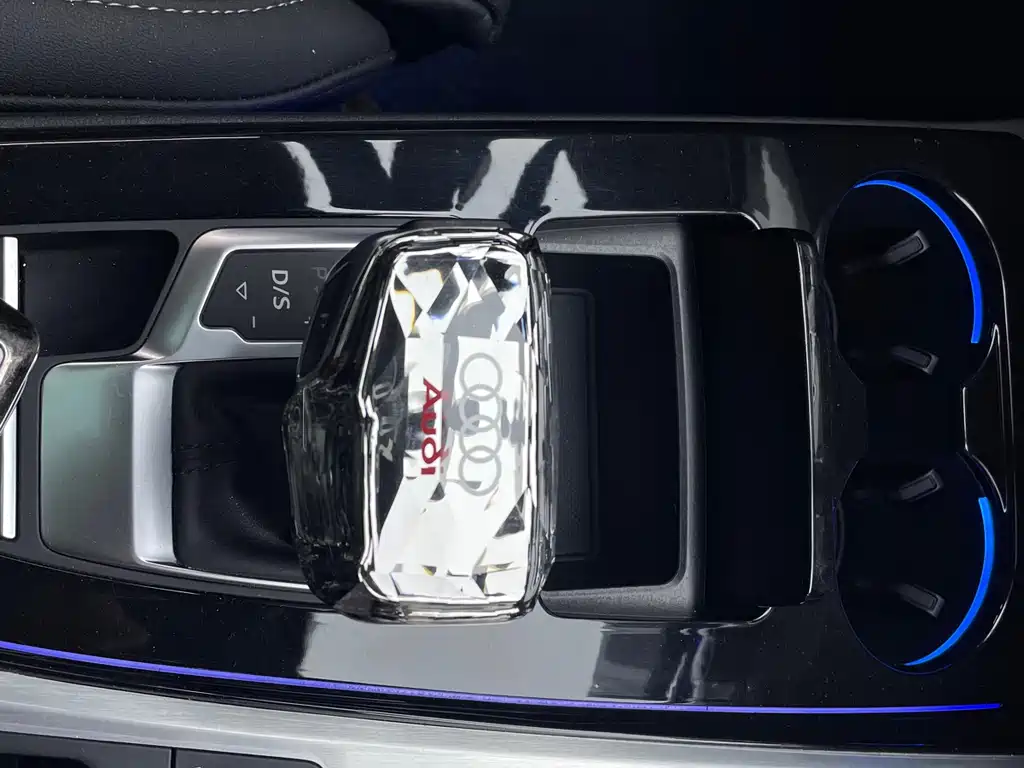 Audi A4L 2020 40 TFSI Fashionable and Dynamic купить на сайте DeffCars