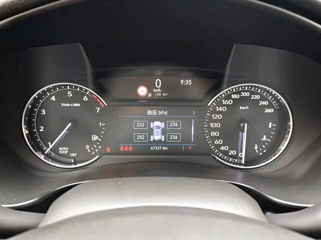 Cadillac XT4 2018 28T two-wheel drive leading model купить на сайте DeffCars