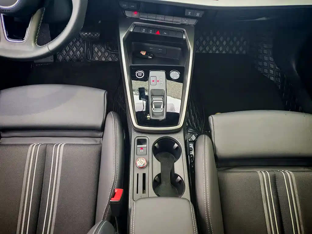 Audi A3 2023 Sportback 35 TFSI stylish and sporty купить на сайте DeffCars