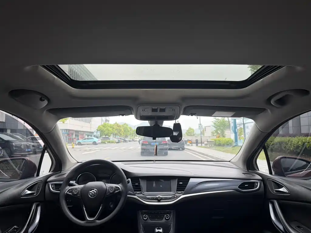 Weilan 2018 Hatchback 15S Automatic Leading Type купить на сайте DeffCars