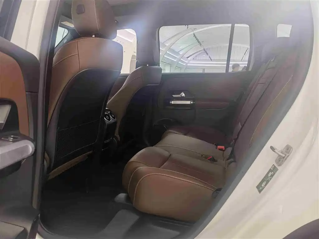 Mercedes-Benz GLB 2024 facelift GLB 200 dynamic version купить на сайте DeffCars