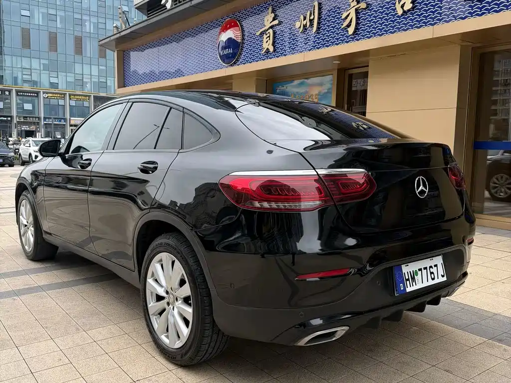 Mercedes-Benz GLC Coupe 2021 GLC 260 4MATIC Coupe SUV купить на сайте DeffCars