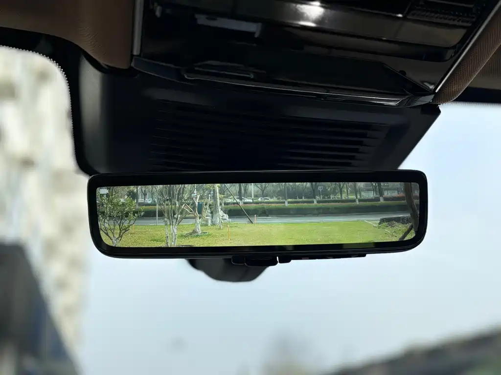 Range Rover 2024 3.0 L6 400PS Genesis Extended Edition купить на сайте DeffCars