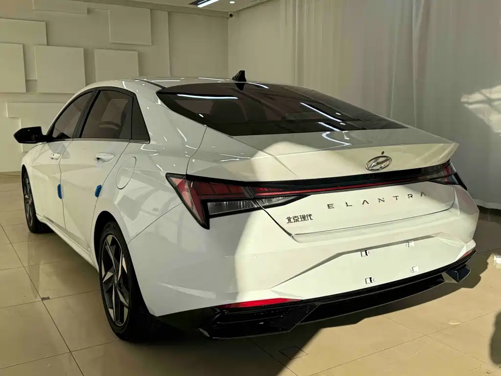 Elantra 2022 1.5L CVT LUX Premium Edition купить на сайте DeffCars