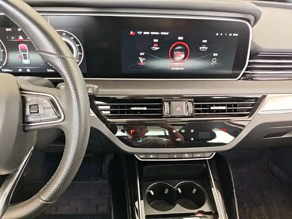 Red Flag Hongqi HS5 2022 facelift 2.0T Zhilian Edition купить на сайте DeffCars