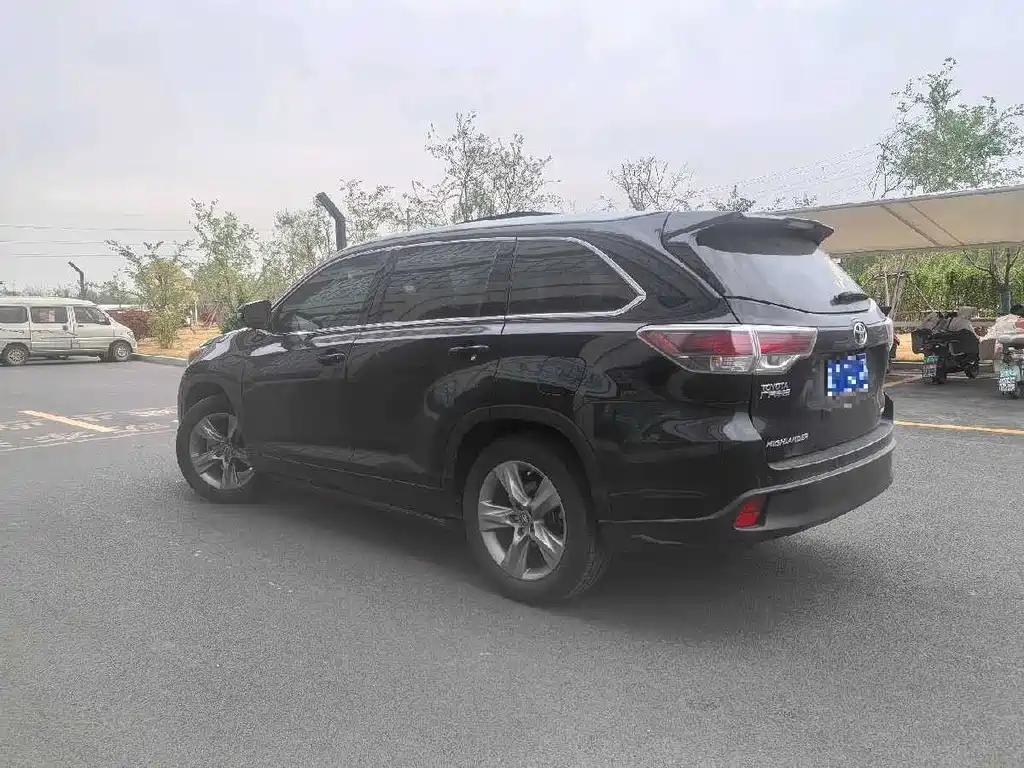 Highlander 2017 2.0T two-wheel drive luxury version 7 seats купить на сайте DeffCars
