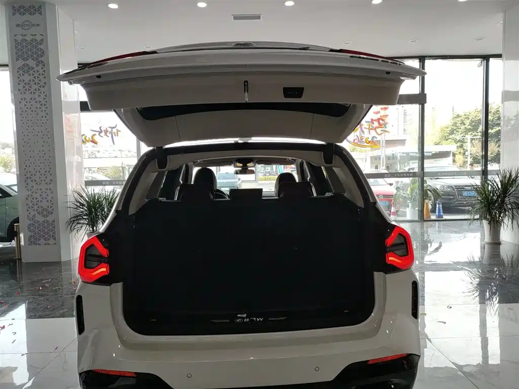 BMW X3 2023 Facelift xDrive30i Leading M Night Package купить на сайте DeffCars