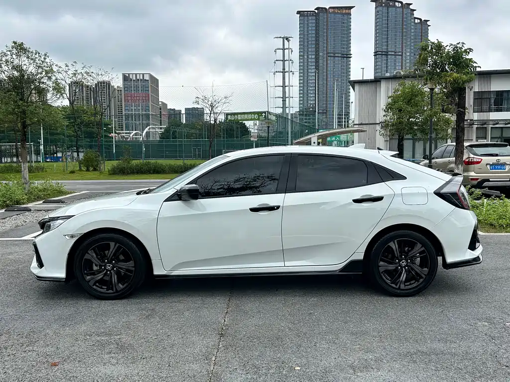 Civic 2021 HATCHBACK 220TURBO CVT cool control купить на сайте DeffCars