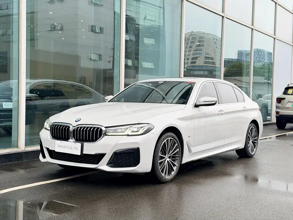 BMW 5 Series 2022 530Li Leading M Sports Package купить на сайте DeffCars