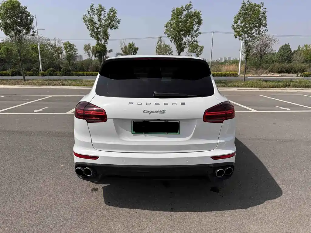 Cayenne New Energy 2016 Cayenne S E-Hybrid 3.0T купить на сайте DeffCars