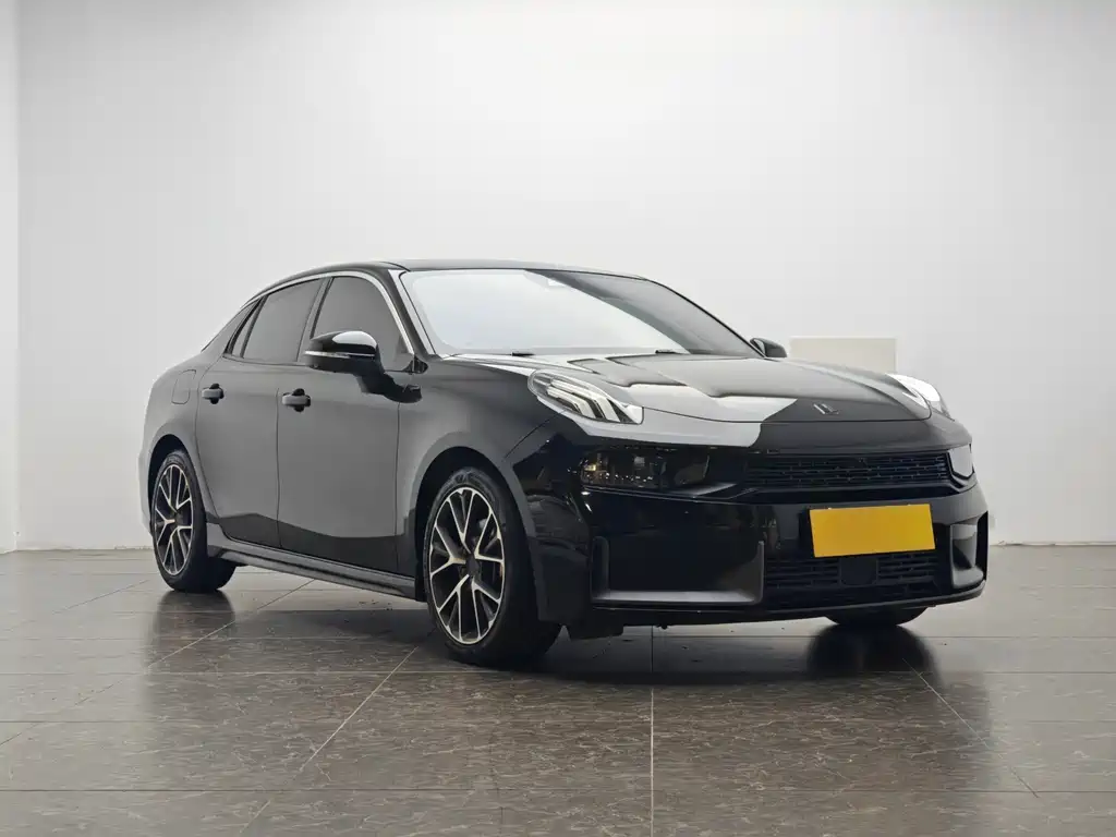 Lynk & Co 03 2021 1.5TD DCT Champion Edition купить на сайте DeffCars