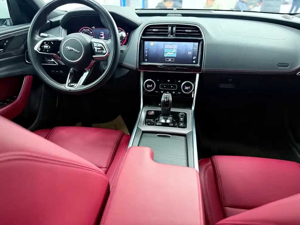 Jaguar XEL 2023 2.0T 250PS R-DYNAMIC S Advanced Sports Edition купить на сайте DeffCars