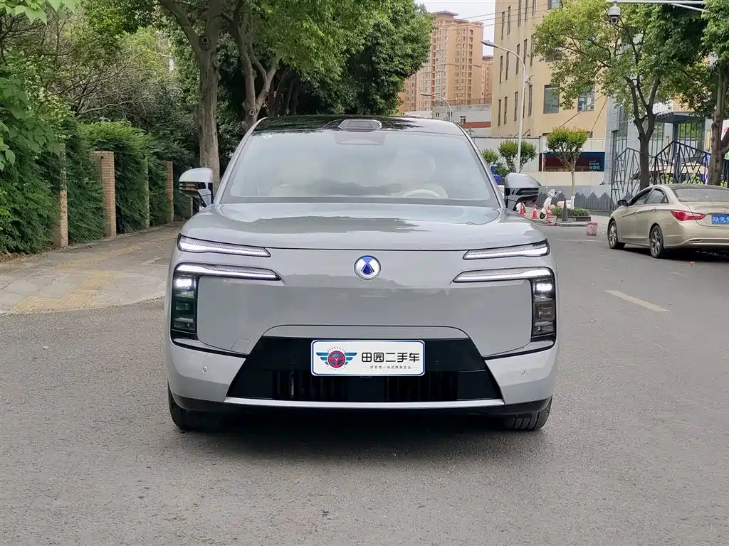 Denza N8L 2025 flagship model купить на сайте DeffCars