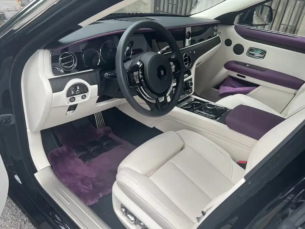 Ghost 2021款 6.7T 标准轴距版 купить на сайте DeffCars