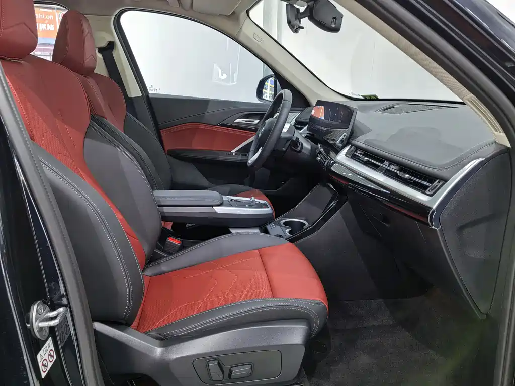 BMW X1 2023 sDrive25Li X Design Package купить на сайте DeffCars