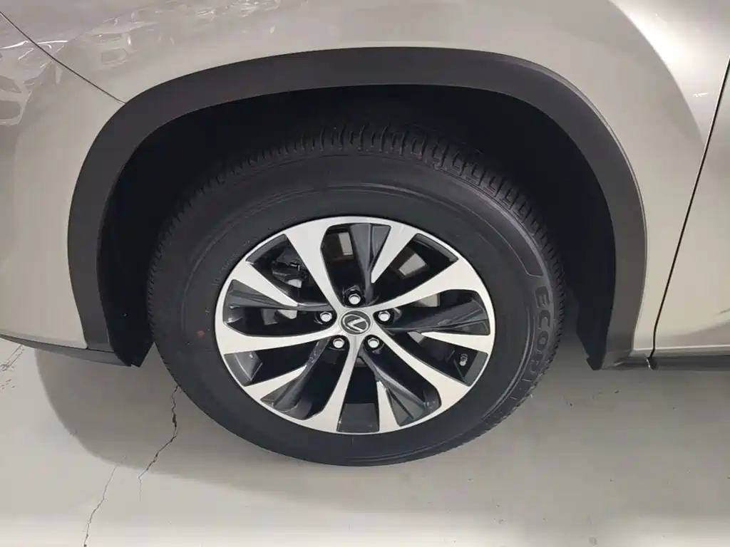 Lexus RX 2020 facelift 300 two-wheel drive elite version купить на сайте DeffCars
