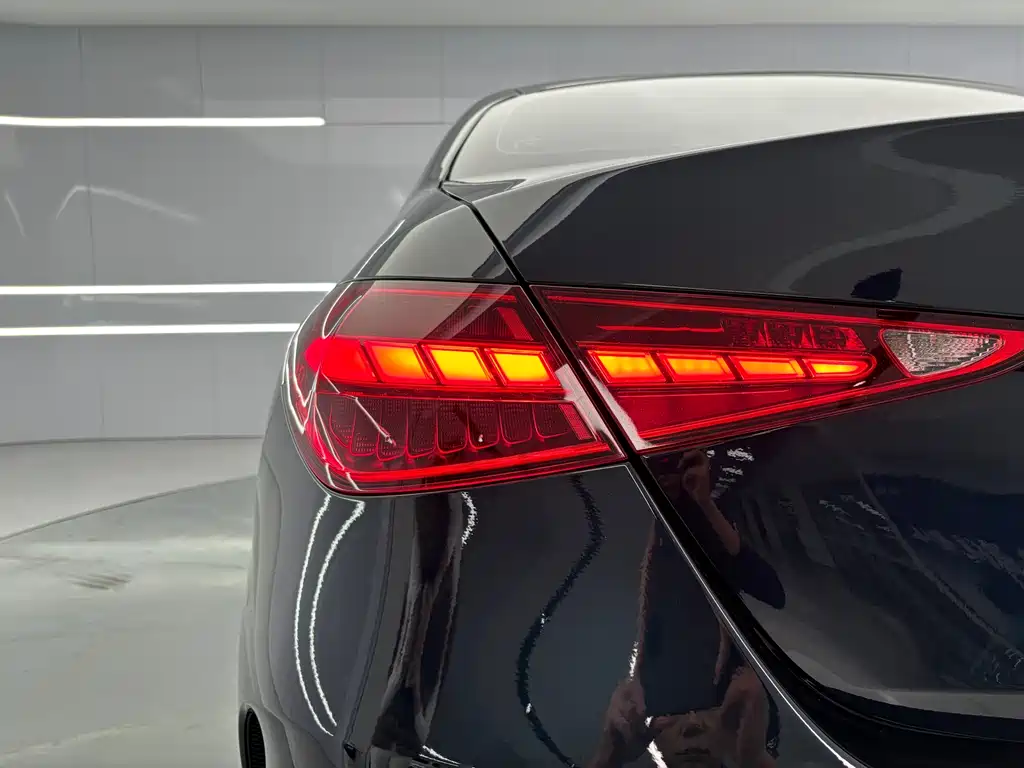 Mercedes-Benz C-Class 2024 C 200 L Sports Edition купить на сайте DeffCars