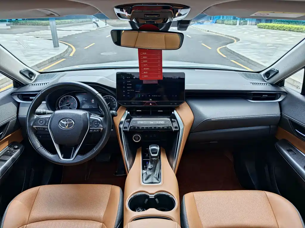 Vesa 2022 2.0L CVT two-wheel drive premium version купить на сайте DeffCars