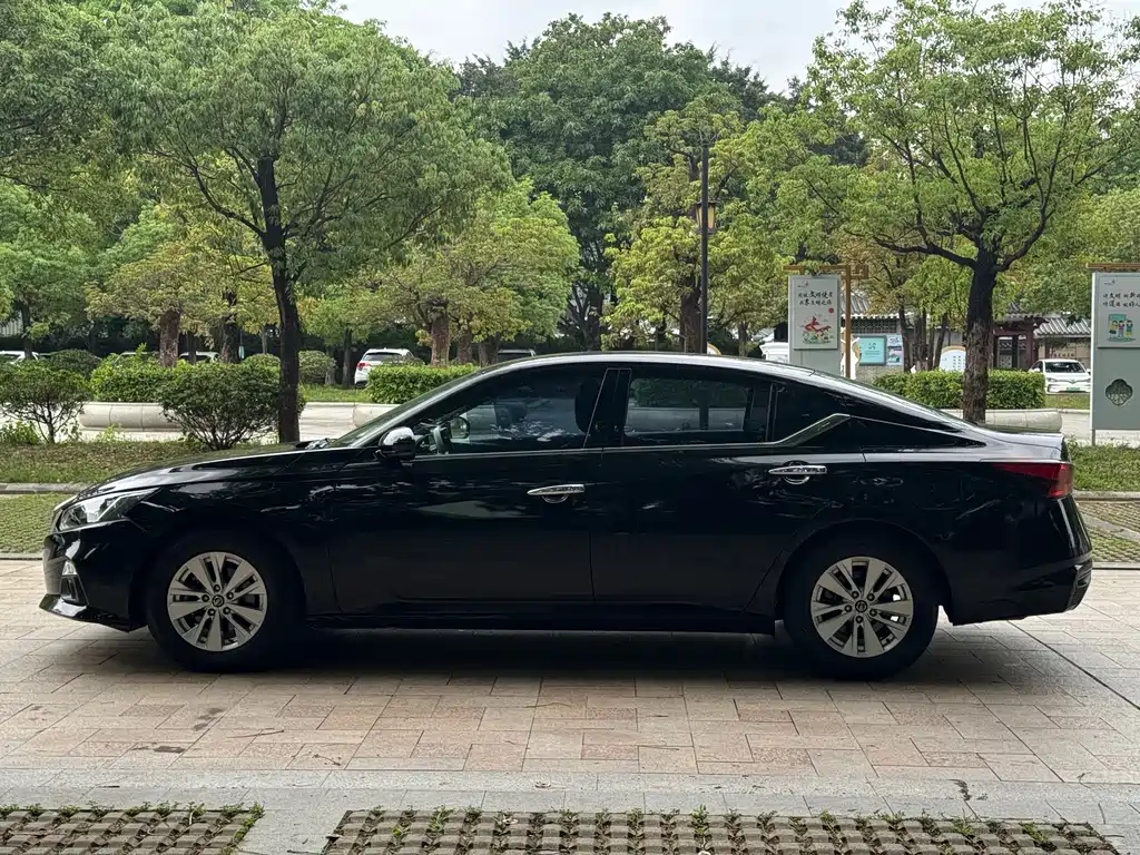 Teana 2021 2.0L XE Fashion Edition купить на сайте DeffCars