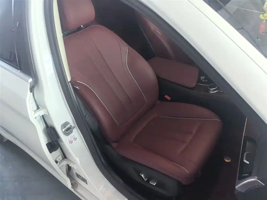 BMW 5 Series 2022 facelift 2 530Li leading model luxury package купить на сайте DeffCars