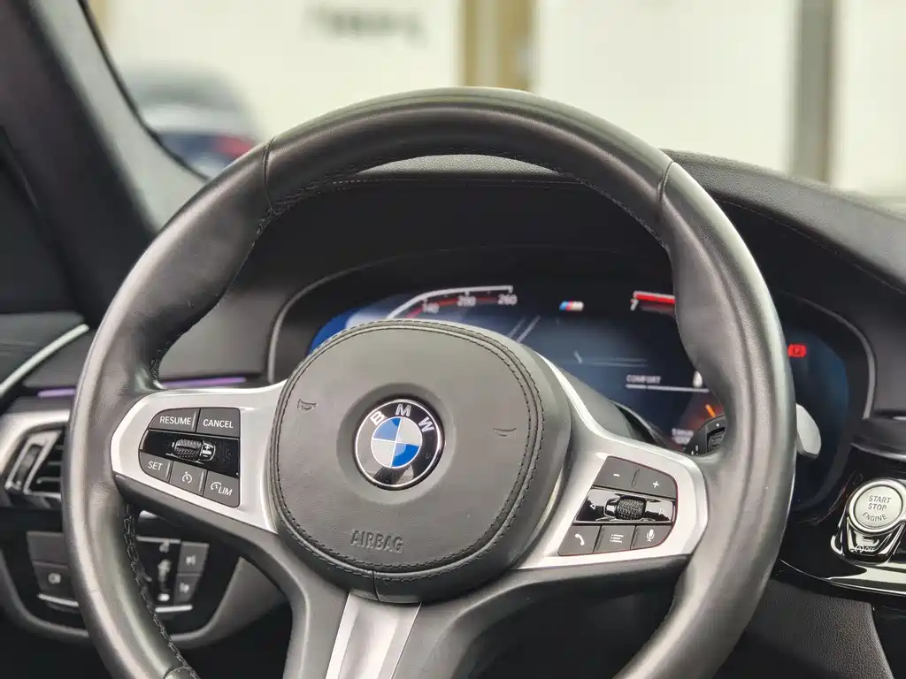 BMW 5 Series Imported 2021 525i M Sports Package купить на сайте DeffCars