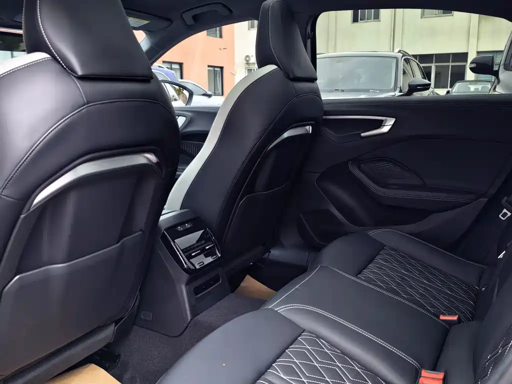 Audi A5L 2026 2.0T Sports Edition Plus купить на сайте DeffCars