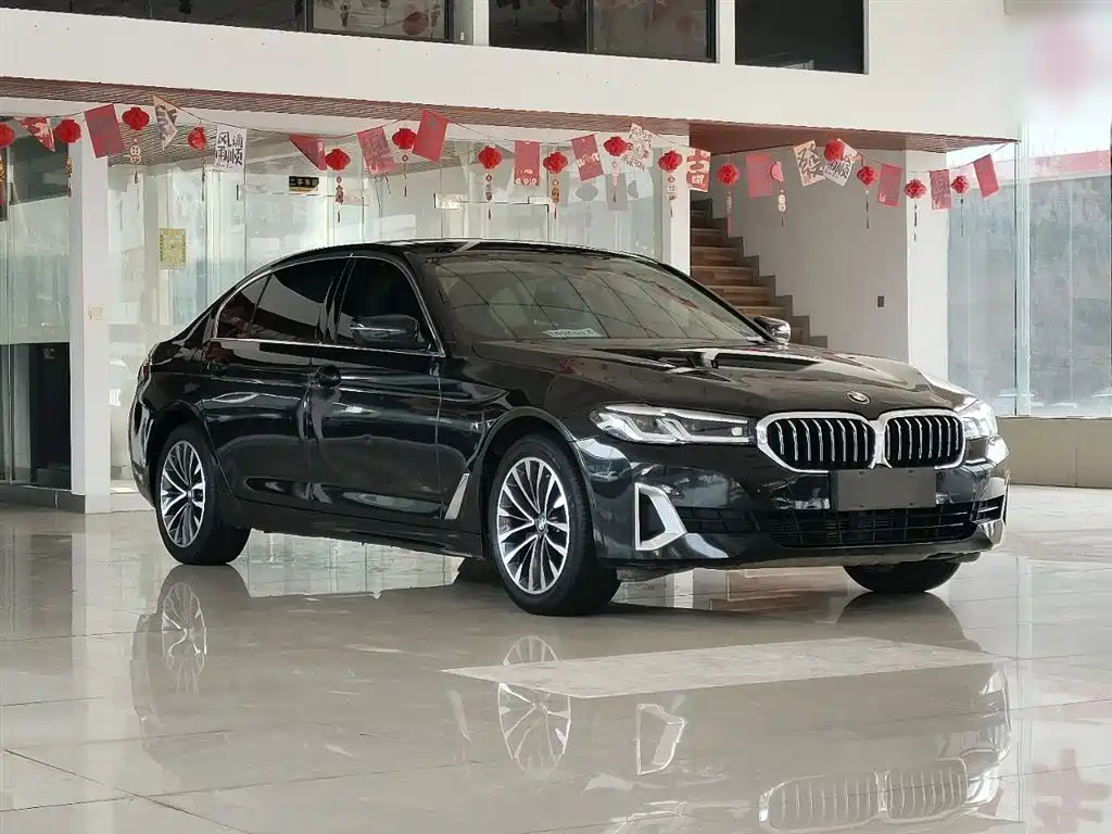 BMW 5 Series 2021 525Li Luxury Package купить на сайте DeffCars