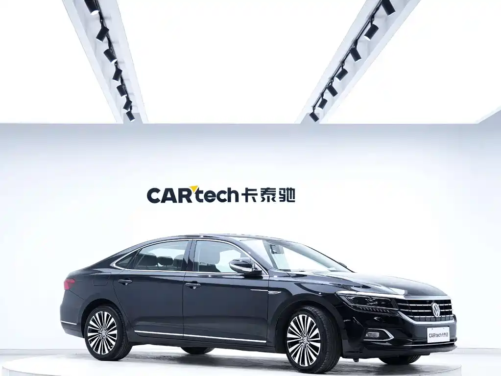 Passat 2019 330TSI Deluxe Edition National VI купить на сайте DeffCars