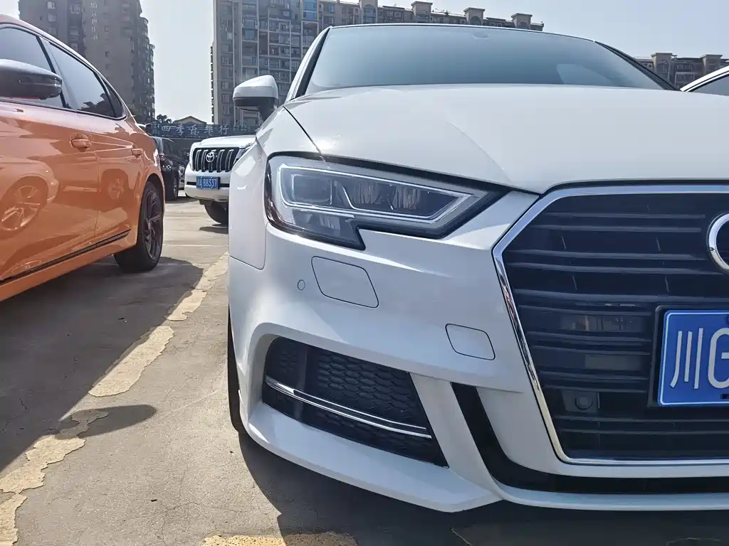 Audi A3 2019 Limousine 35 TFSI Fashion Type National V купить на сайте DeffCars