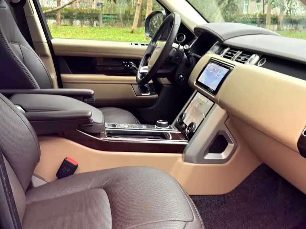 Range Rover 2022 3.0 L6 360PS Grand Edition купить на сайте DeffCars