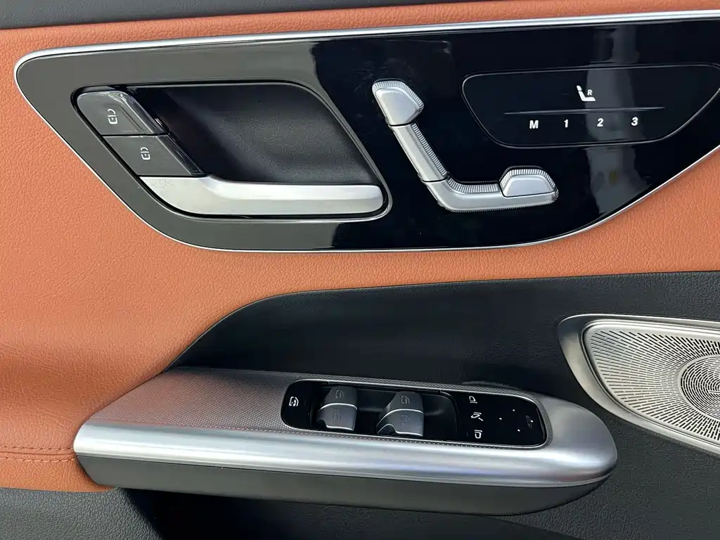 Mercedes-Benz GLC 2023 GLC 300 L 4MATIC Dynamic 5-seater купить на сайте DeffCars