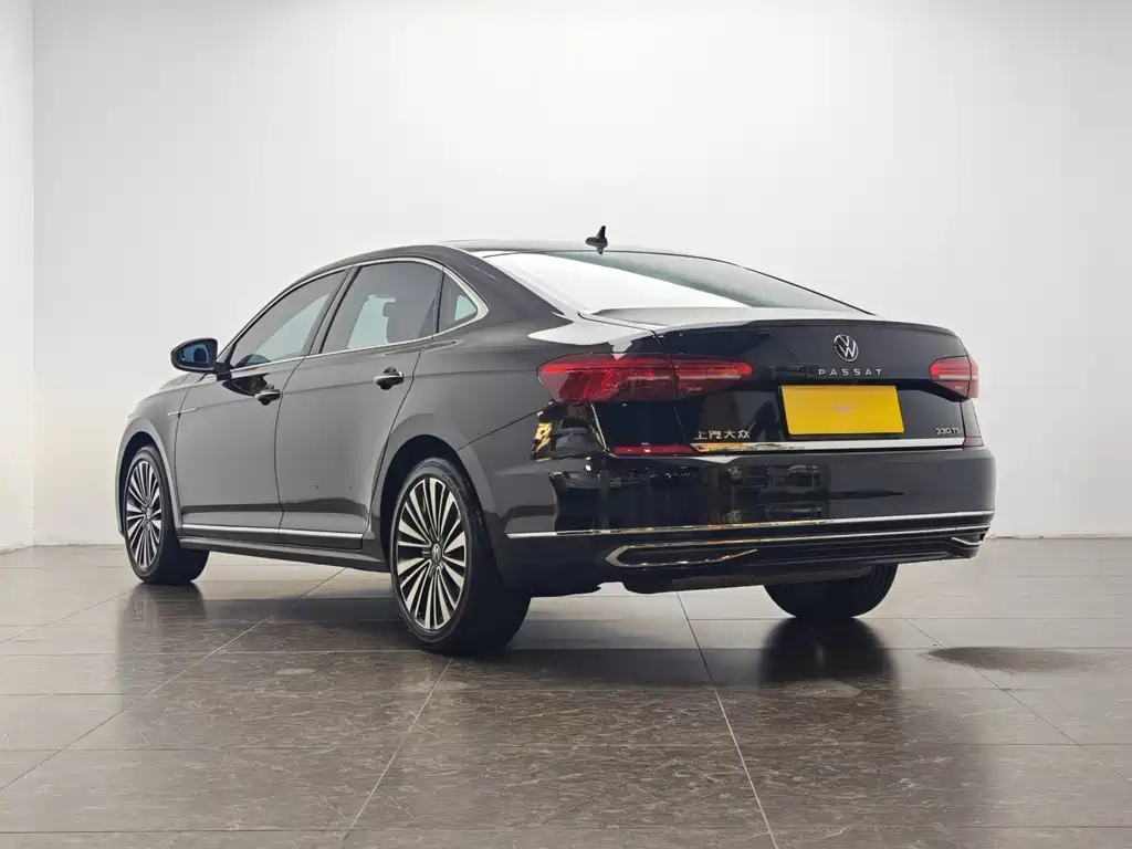Passat 2020 330TSI Luxury Edition National V купить на сайте DeffCars