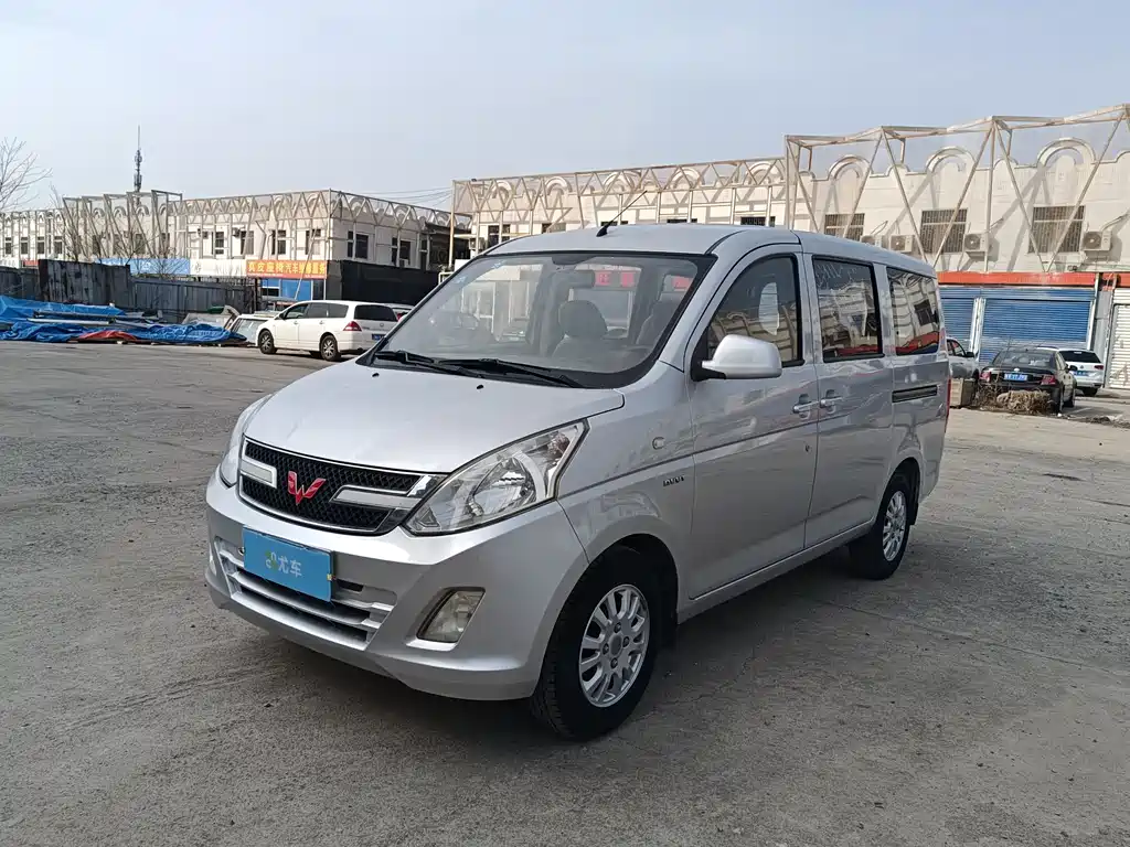 Wuling Rongguang V 2016 1.5L standard model купить на сайте DeffCars