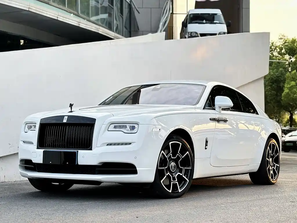 Phantom 2018 6.6T standard model купить на сайте DeffCars