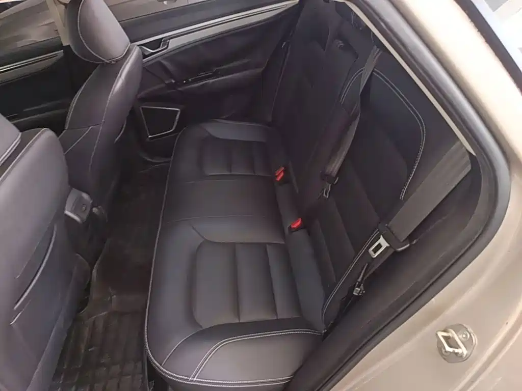 Emgrand GL 2017 1.3T Manual Elite купить на сайте DeffCars