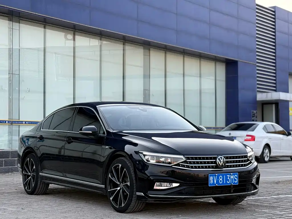 Magotan 2024 model 2 million public model 330TSI DSG luxury model купить на сайте DeffCars