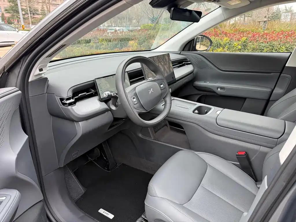 Xpeng G6 2025 model 625 long battery life Max flagship version купить на сайте DeffCars