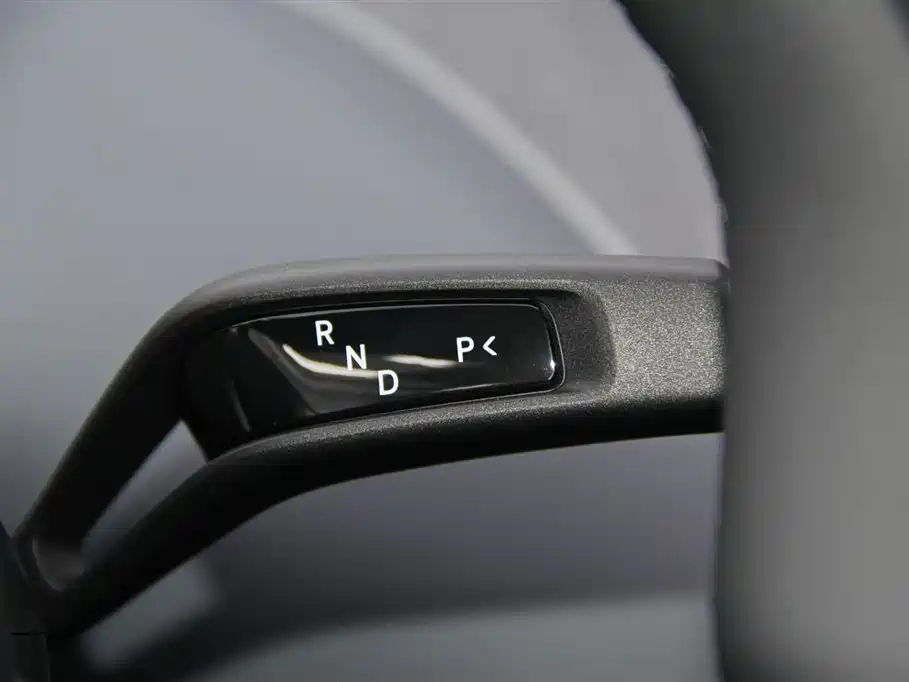 Xiaomi YU7 2025 ultra-long battery life rear-wheel drive version купить на сайте DeffCars