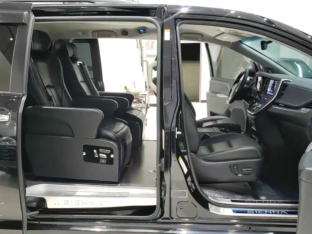SIENNA 2015 3.5L 2WD LE купить на сайте DeffCars