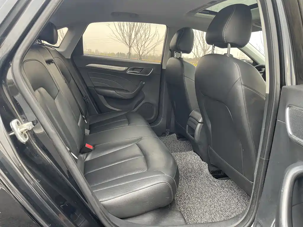 Roewe i6 Classic 2018 20T Automatic Flagship Edition купить на сайте DeffCars