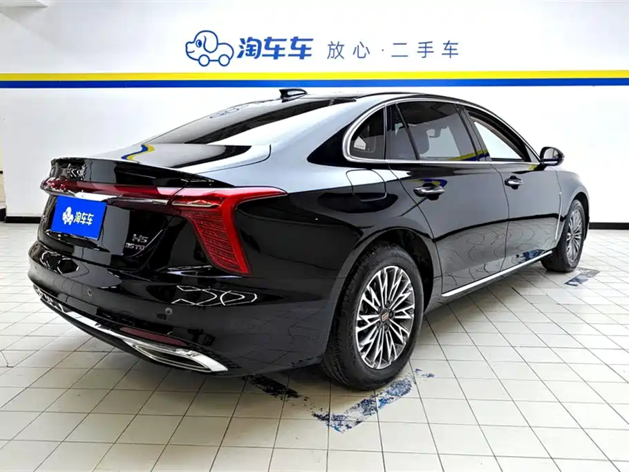 Hongqi H5 2025 1.5T DCT Flag Rhyme Edition купить на сайте DeffCars