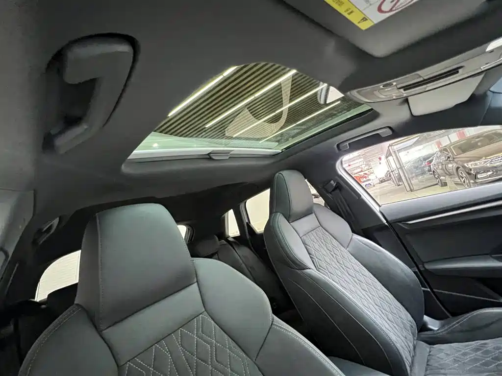 Audi A3 2023 facelift Sportback 35 TFSI luxury sports model купить на сайте DeffCars