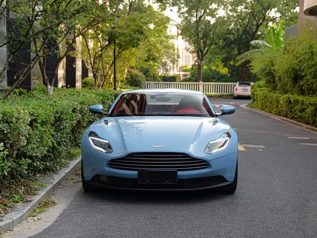 Astonmartin DB11 2020 4.0T V8 Coupe купить на сайте DeffCars