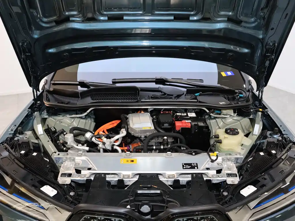 BMW iX 2023 xDrive40 купить на сайте DeffCars